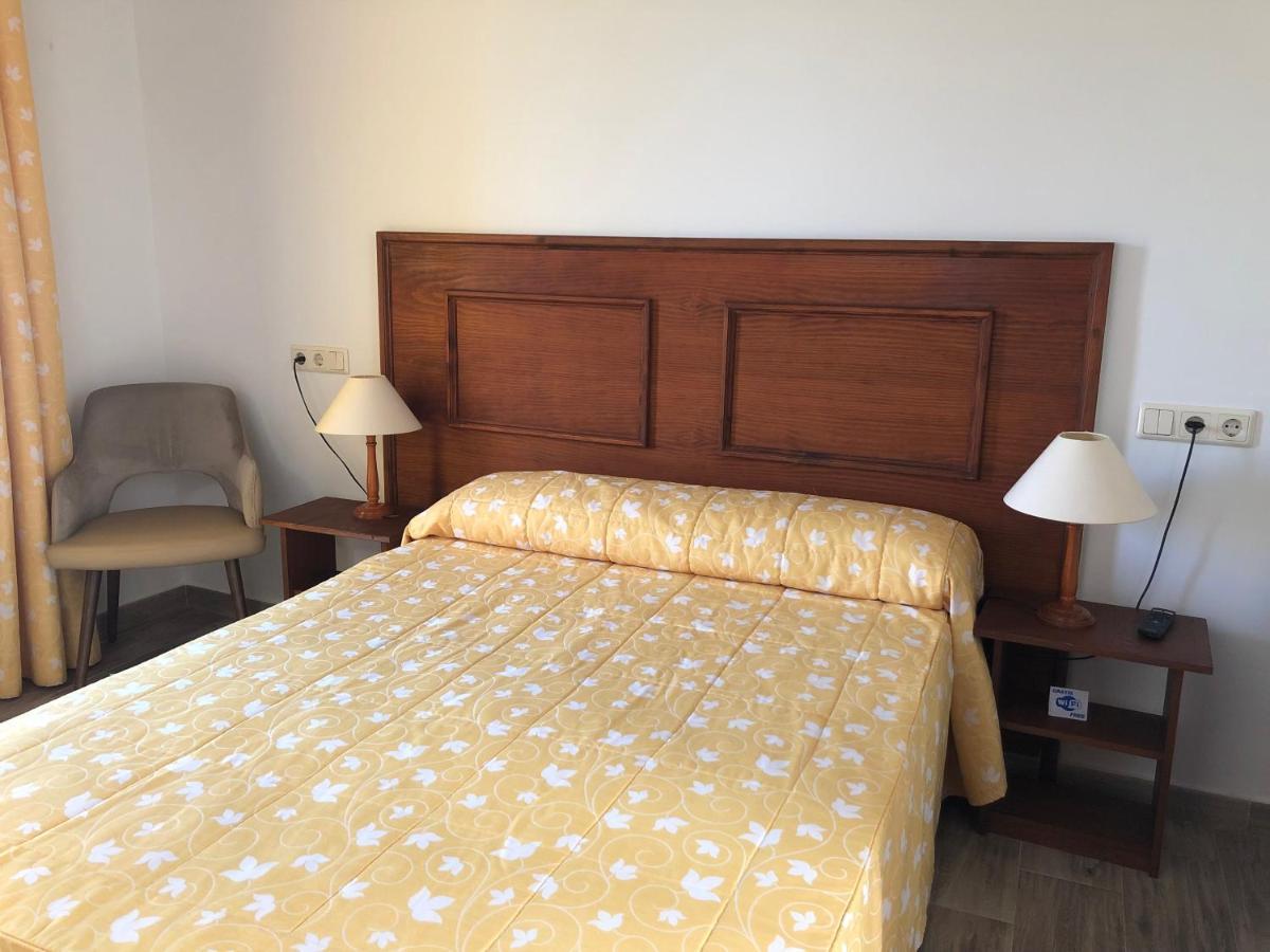 Hostal Loreto Denia Εξωτερικό φωτογραφία
