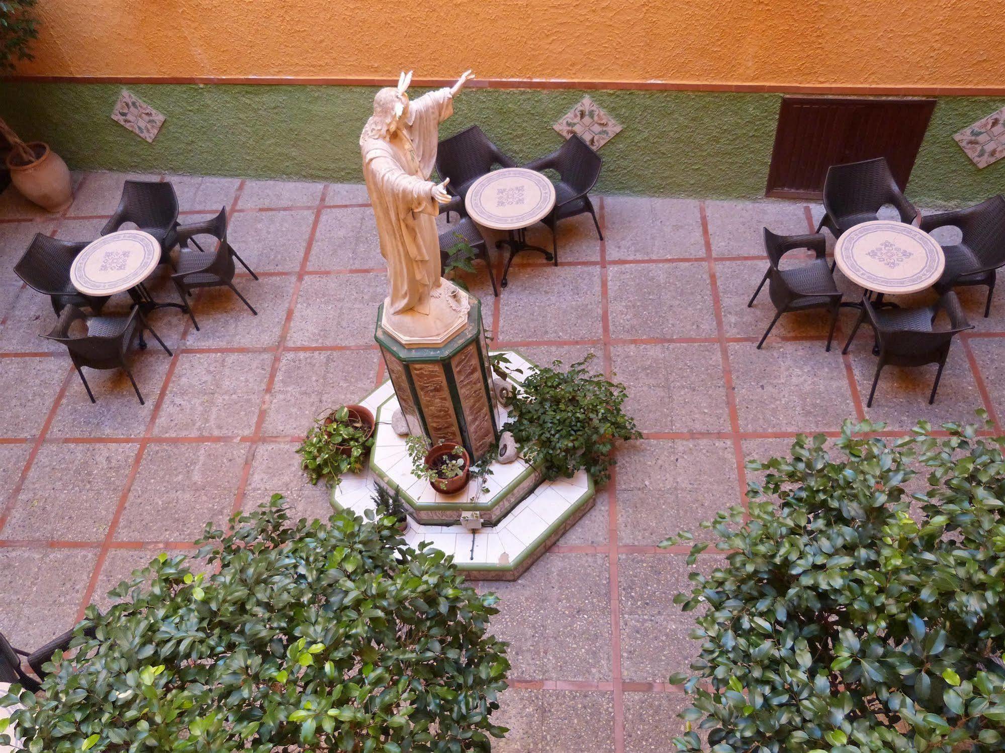 Hostal Loreto Denia Εξωτερικό φωτογραφία